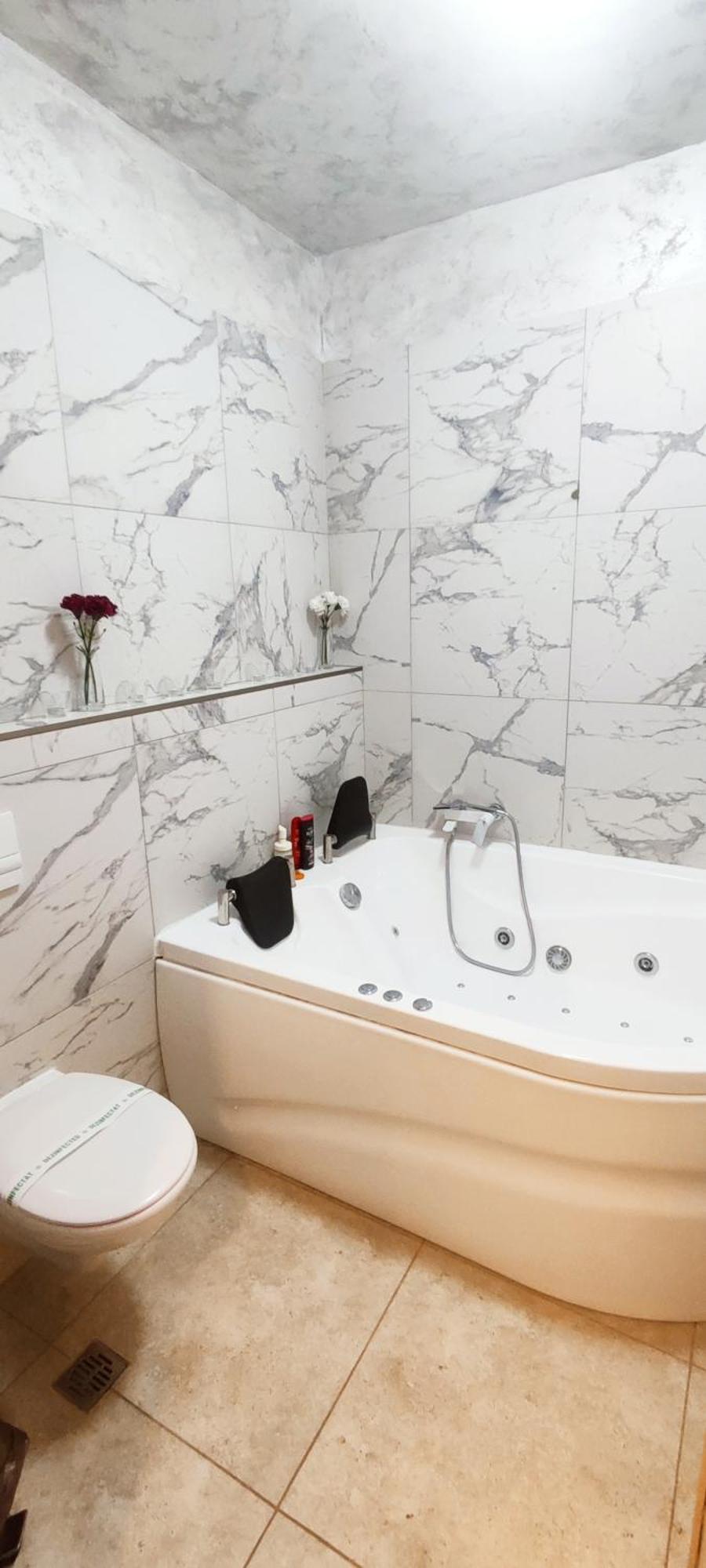 شقة Jacuzzi Belle View Sinaia-Free Parking المظهر الخارجي الصورة