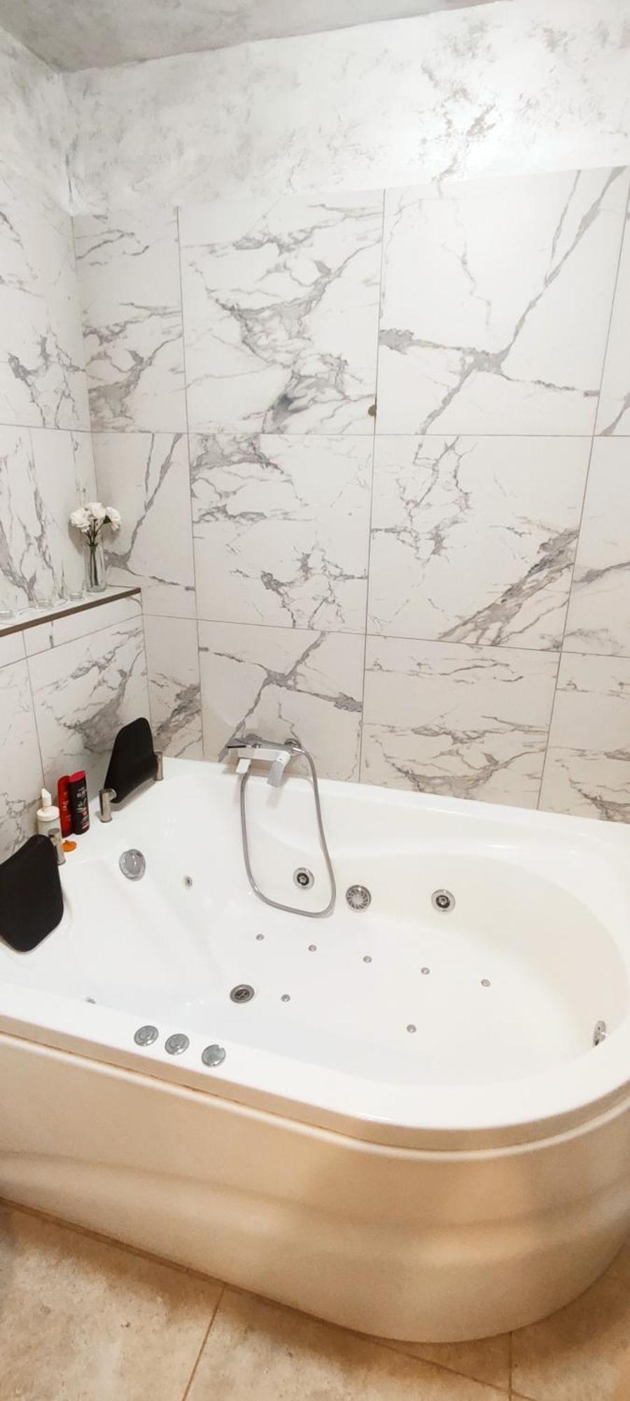 شقة Jacuzzi Belle View Sinaia-Free Parking المظهر الخارجي الصورة